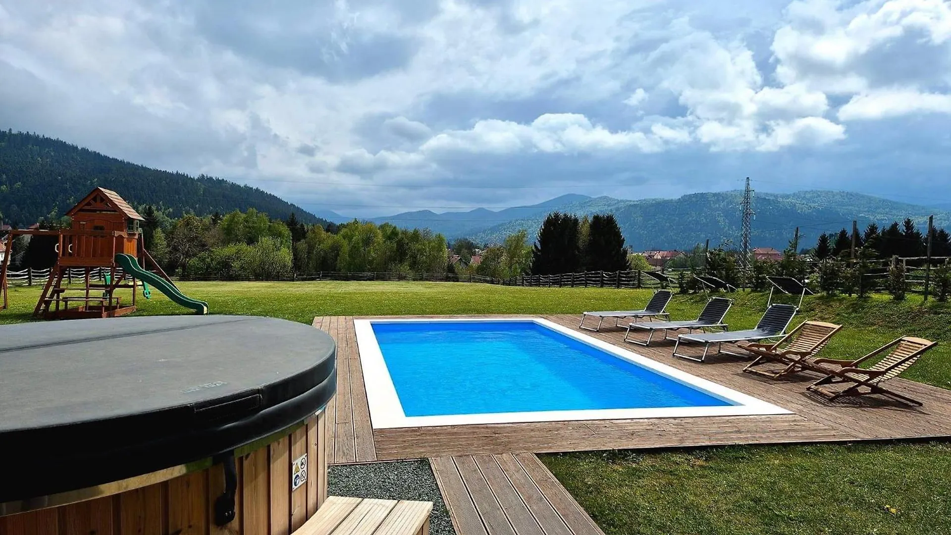 Log Home Mountain Mama Ravna Gora Villa