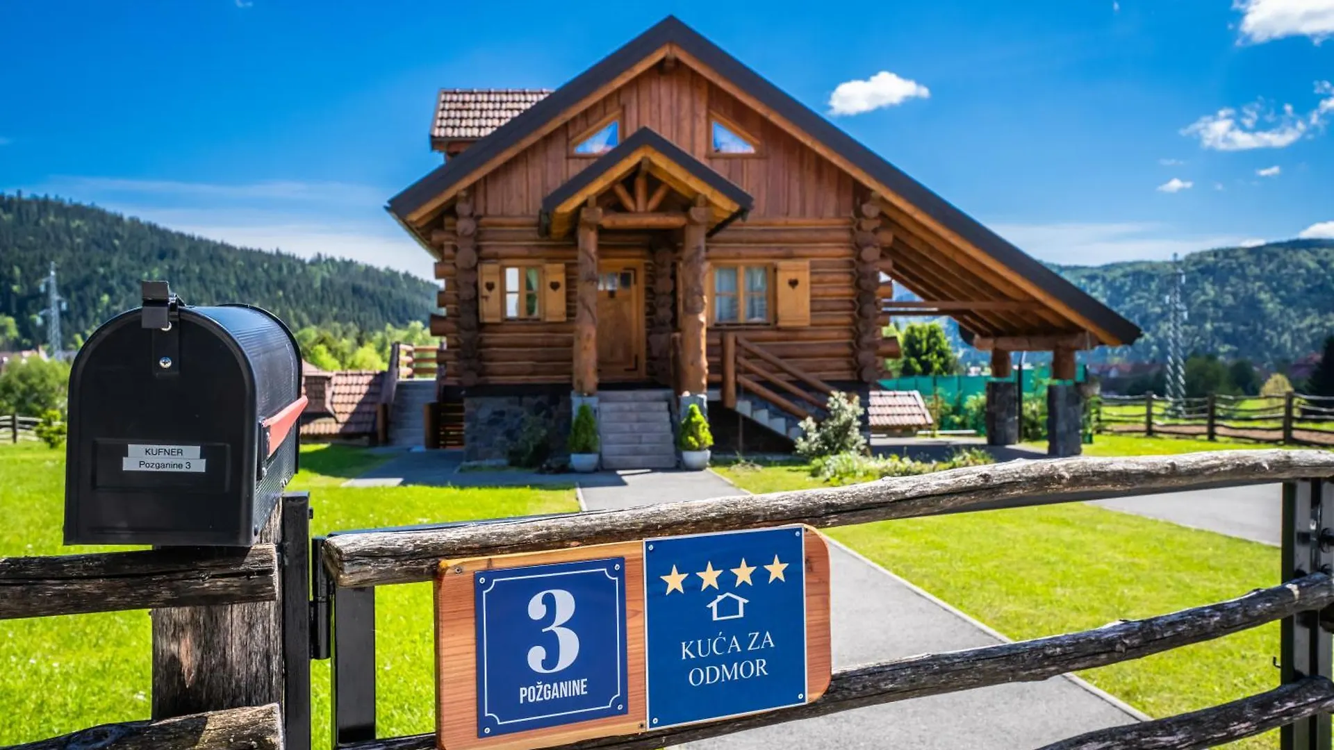 Villa Log Home Mountain Mama Ravna Gora